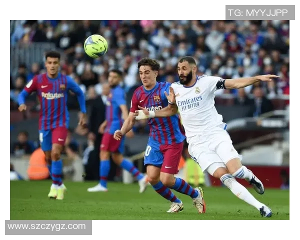 足球巨星们的巅峰表现揭秘他们如何在赛场上超越极限创造奇迹 足球巨星们的巅峰表现揭秘他们如何在赛场上超越极限创造奇迹